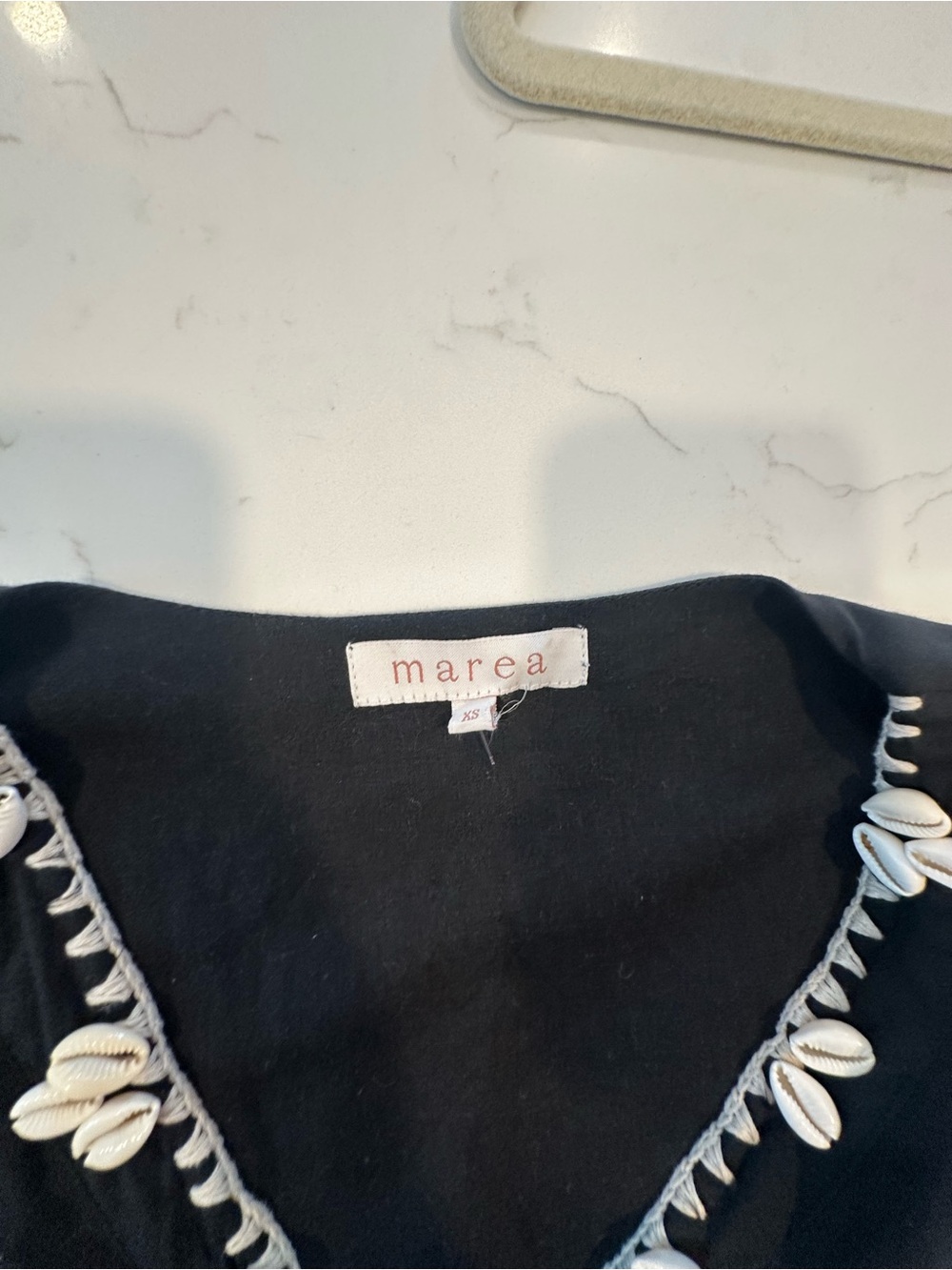 Marea by Liz Joy Black V-Neck Dress with Shell Trim - Picture 5 of 6